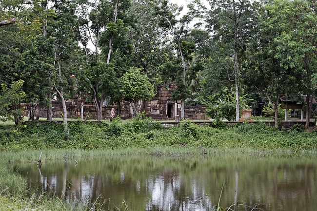 Prasat Sa Kamphaeng Noi-001
